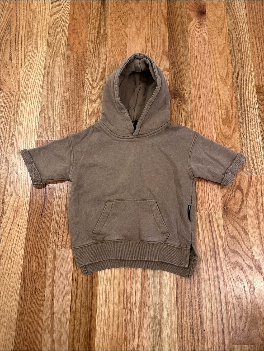 NWOT Little Bipsy Kids Short-Sleeve Hooded Pullover in Brown, 12-18 Months